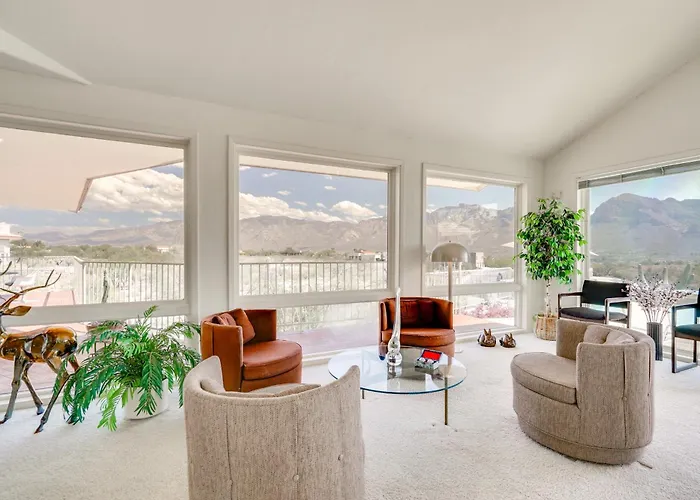 Holiday home Near Trails: Luxe Mountain-view Retreat In Tucson!