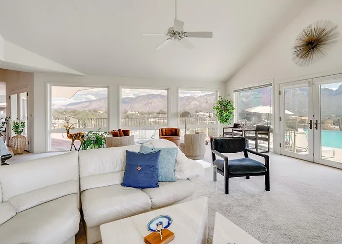 Near Trails: Luxe Mountain-view Retreat In Tucson! *