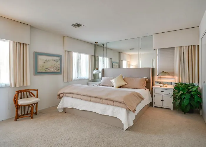 Near Trails: Luxe Mountain-view Retreat In Tucson!