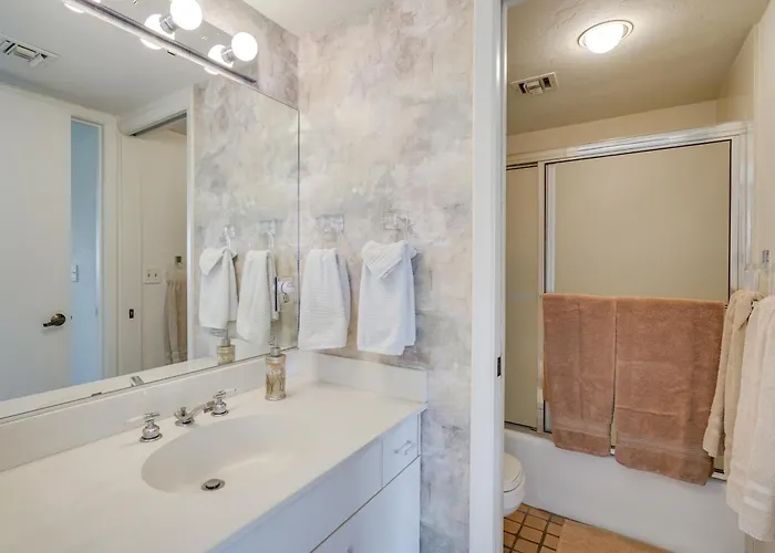 Near Trails: Luxe Mountain-view Retreat In Tucson! Tucson